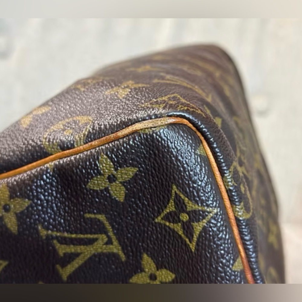 Louis Vuitton Monogram Speedy 25 - Picture 10 of 14